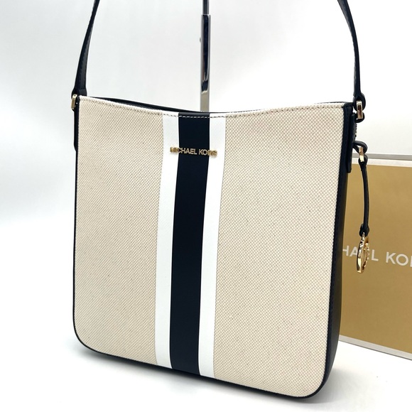 Michael Kors Large Messenger Crossbody Bag - Picture 3 of 11